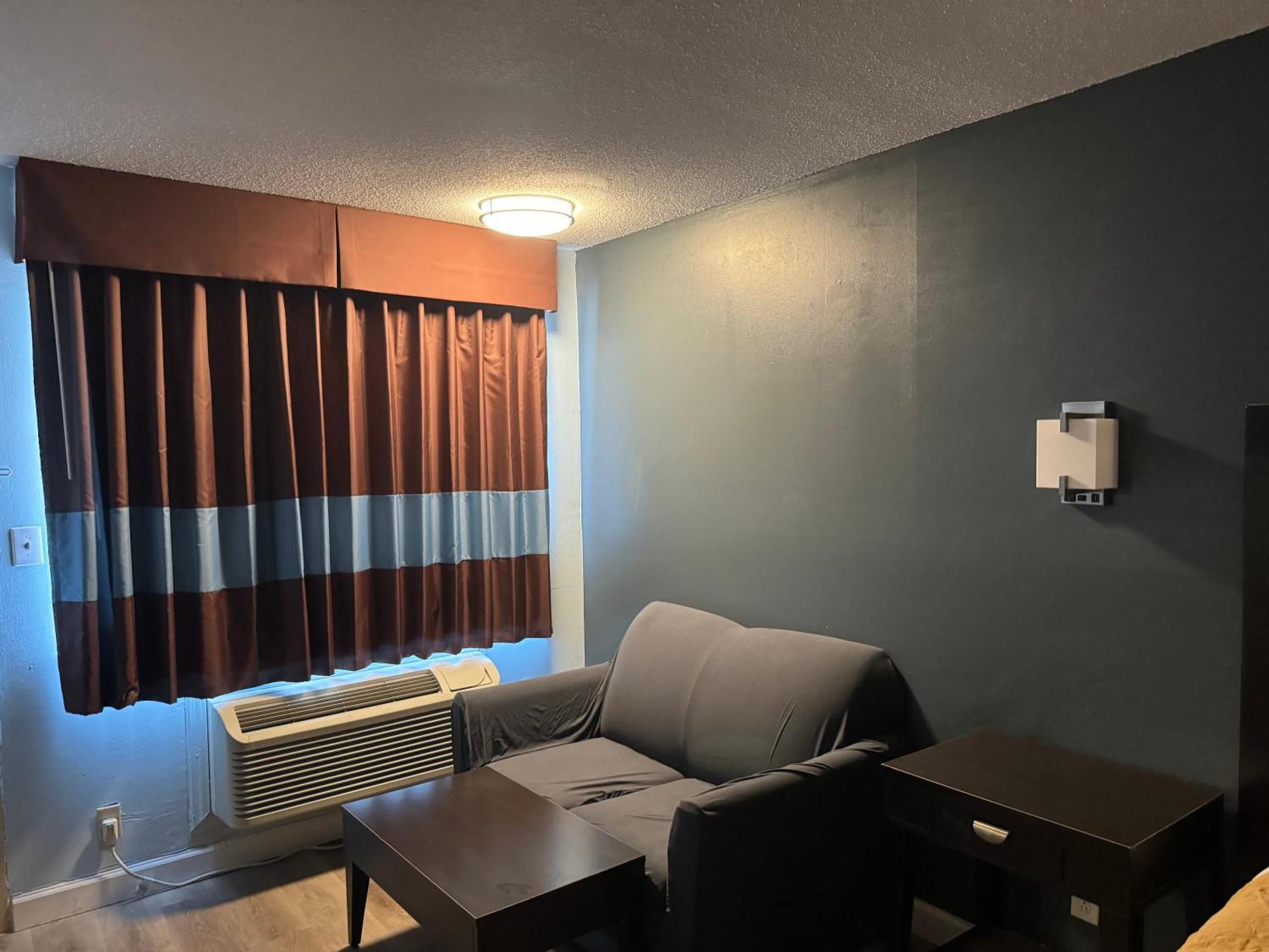 Red Carpet Inn & Suites - Danville Esterno foto
