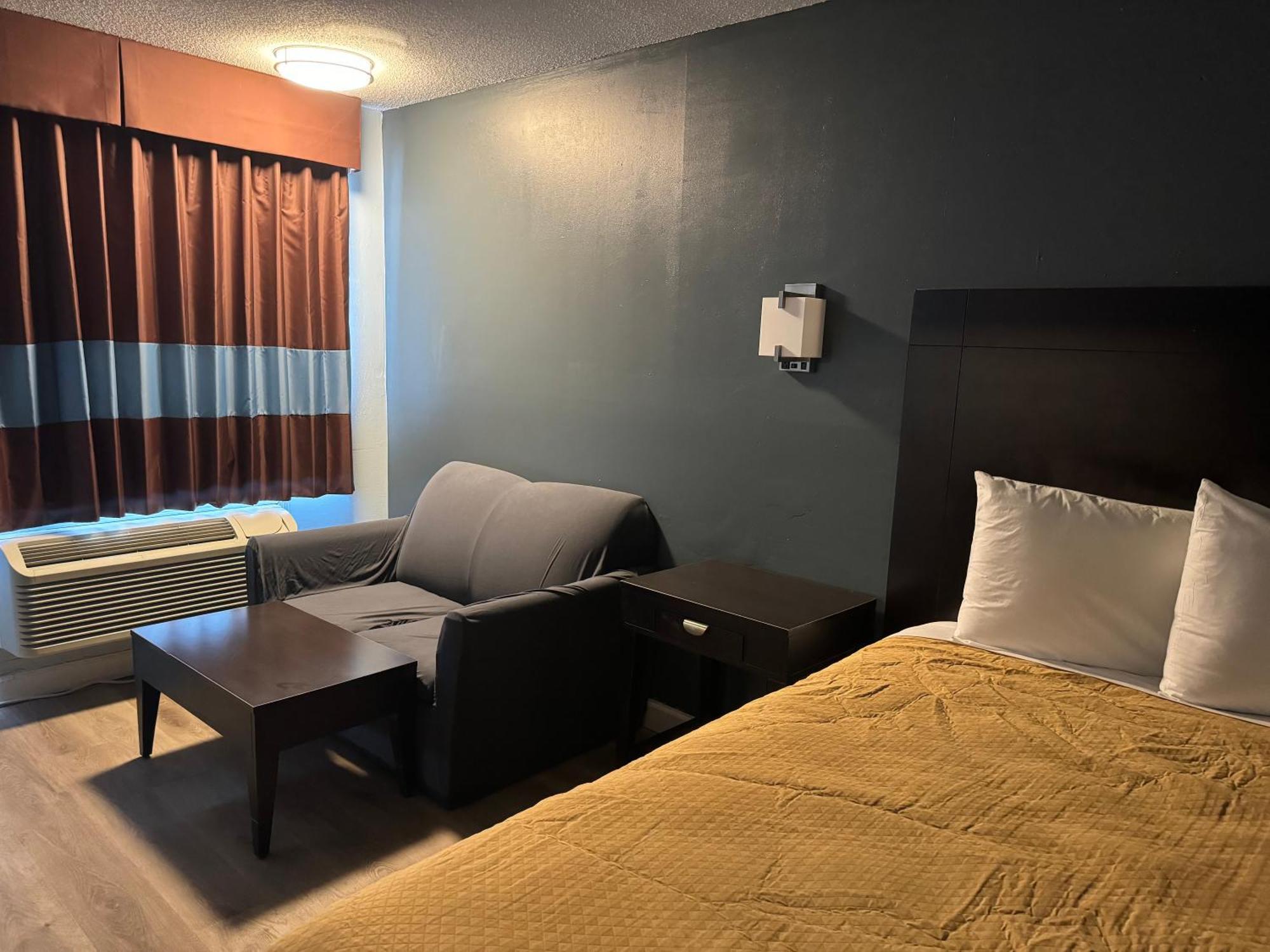 Red Carpet Inn & Suites - Danville Esterno foto