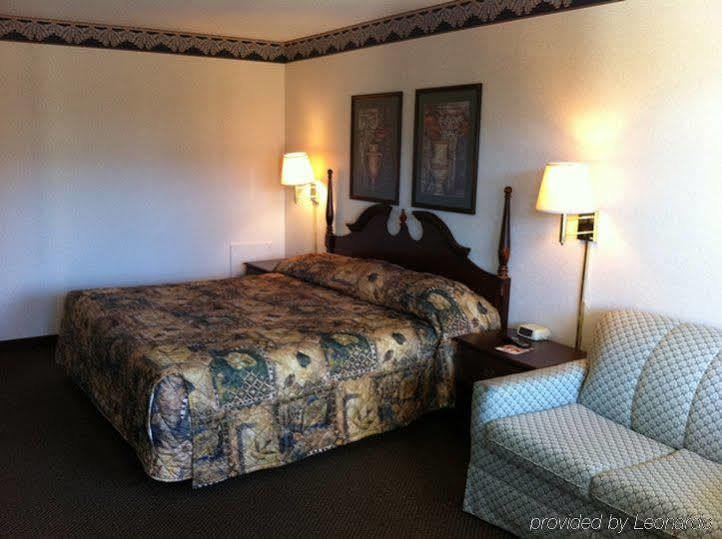 Red Carpet Inn & Suites - Danville Esterno foto