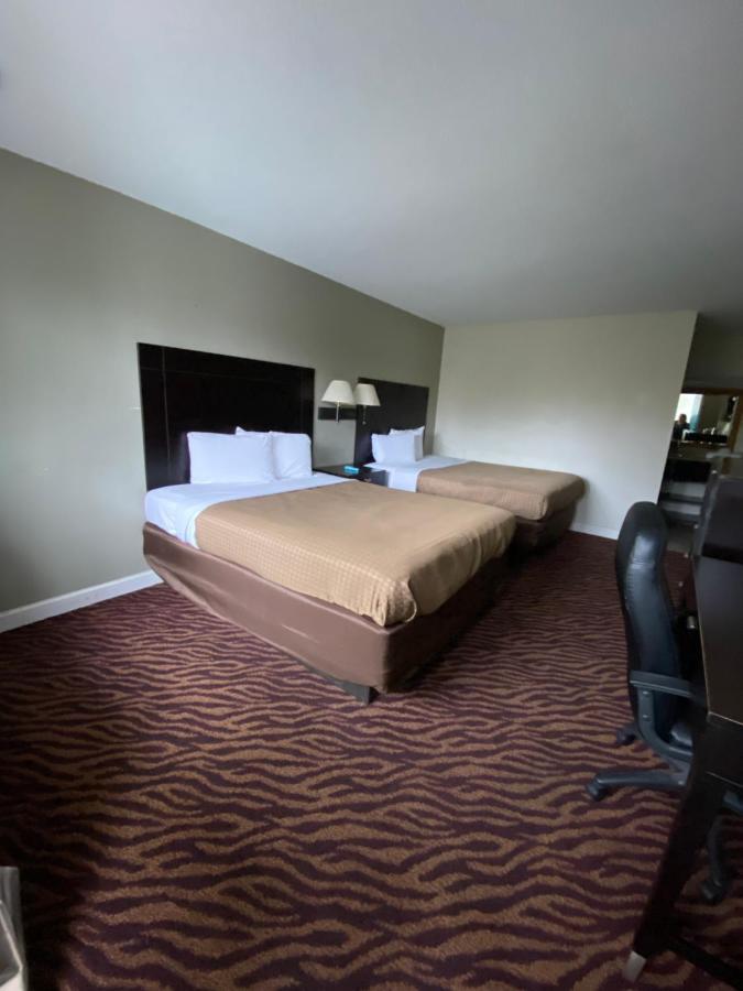 Red Carpet Inn & Suites - Danville Esterno foto